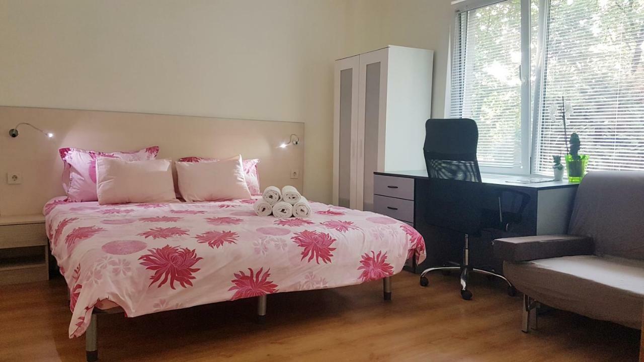 Malavi Top Center Studio Ruse! Comfort&Clean! Экстерьер фото