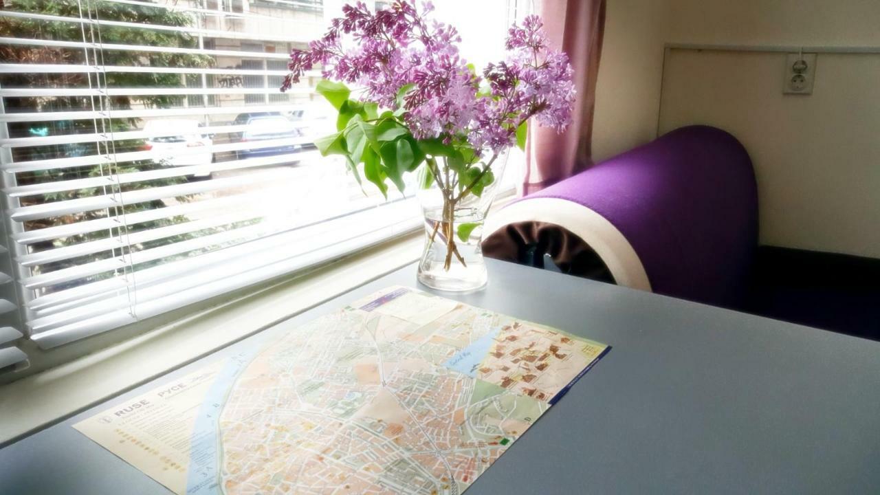 Malavi Top Center Studio Ruse! Comfort&Clean! Экстерьер фото
